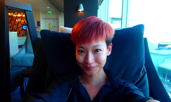 aa-qatar-airways-business-class-lounge-16