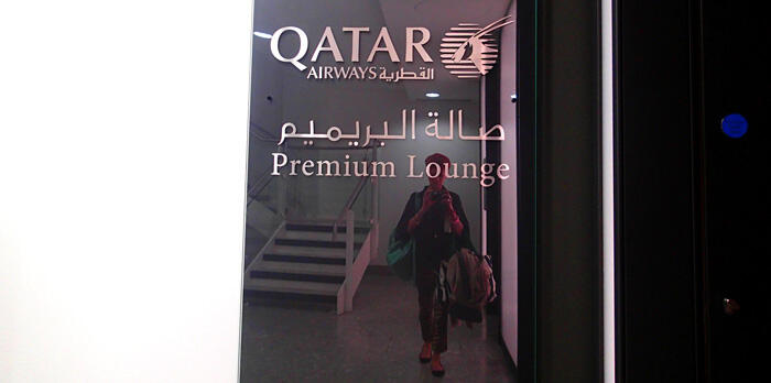 aa-qatar-airways-business-class-lounge-9