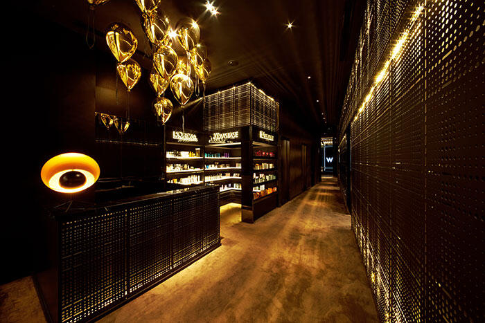 700-CENTRO-W-SALON-Front-Desk